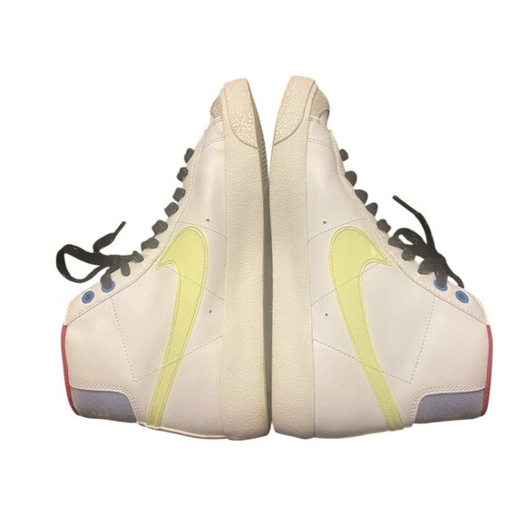 Nike Blazer Mid 77 Youth Size 6.5Y White/Hyper Royal Volt/Hibiscus DV2234-100 - Picture 6 of 8